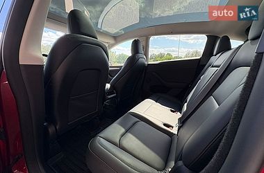 Внедорожник / Кроссовер Tesla Model Y 2024 в Киеве