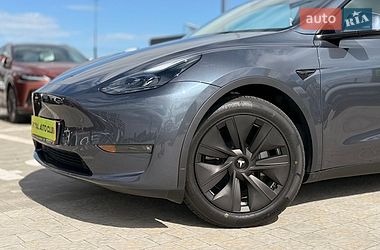 Внедорожник / Кроссовер Tesla Model Y 2023 в Львове