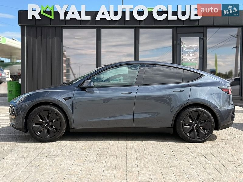 Внедорожник / Кроссовер Tesla Model Y 2023 в Львове