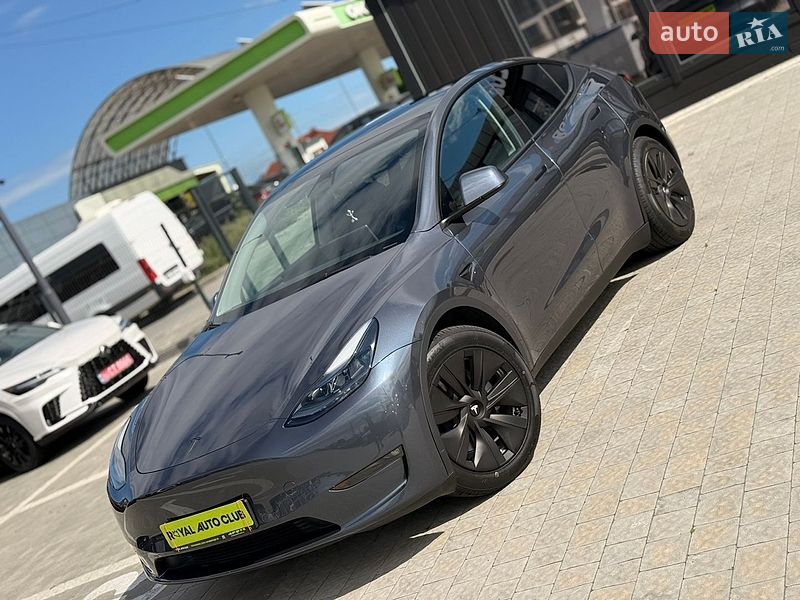 Внедорожник / Кроссовер Tesla Model Y 2023 в Львове