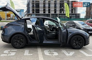 Внедорожник / Кроссовер Tesla Model Y 2023 в Львове