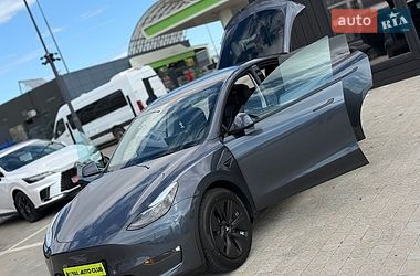 Внедорожник / Кроссовер Tesla Model Y 2023 в Львове