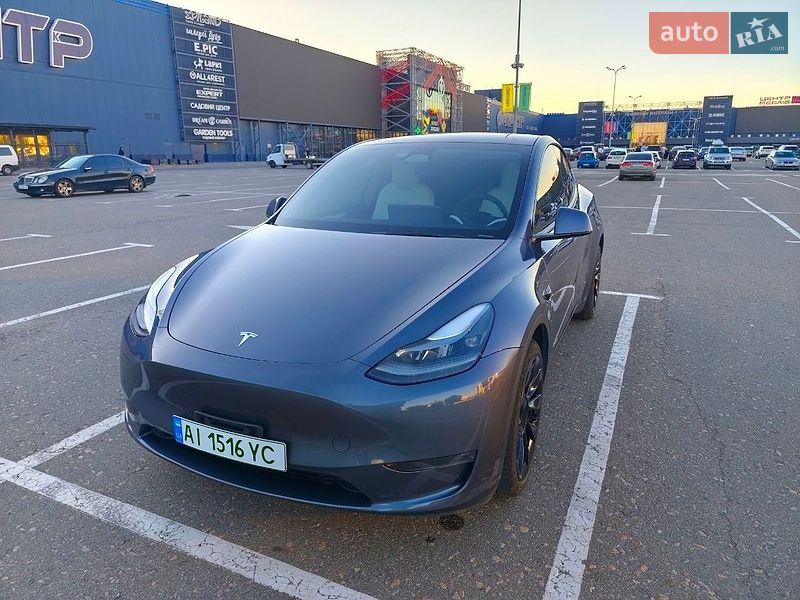 Позашляховик / Кросовер Tesla Model Y 2023 в Києві