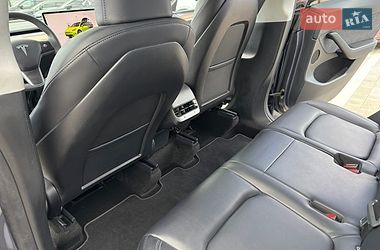 Внедорожник / Кроссовер Tesla Model Y 2023 в Львове