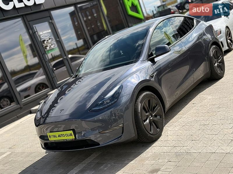 Внедорожник / Кроссовер Tesla Model Y 2023 в Львове
