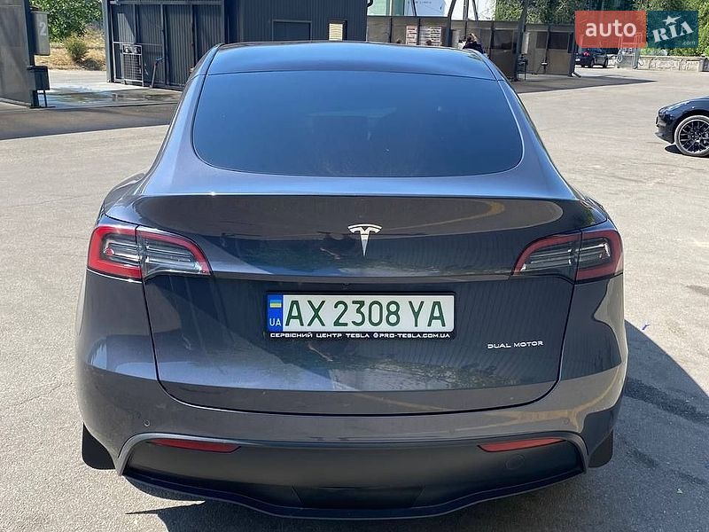 Позашляховик / Кросовер Tesla Model Y 2021 в Дніпрі