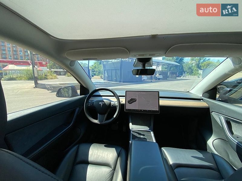 Позашляховик / Кросовер Tesla Model Y 2021 в Дніпрі