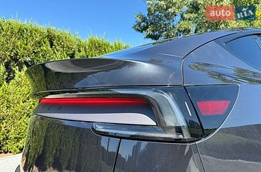 Позашляховик / Кросовер Tesla Model Y 2025 в Дніпрі