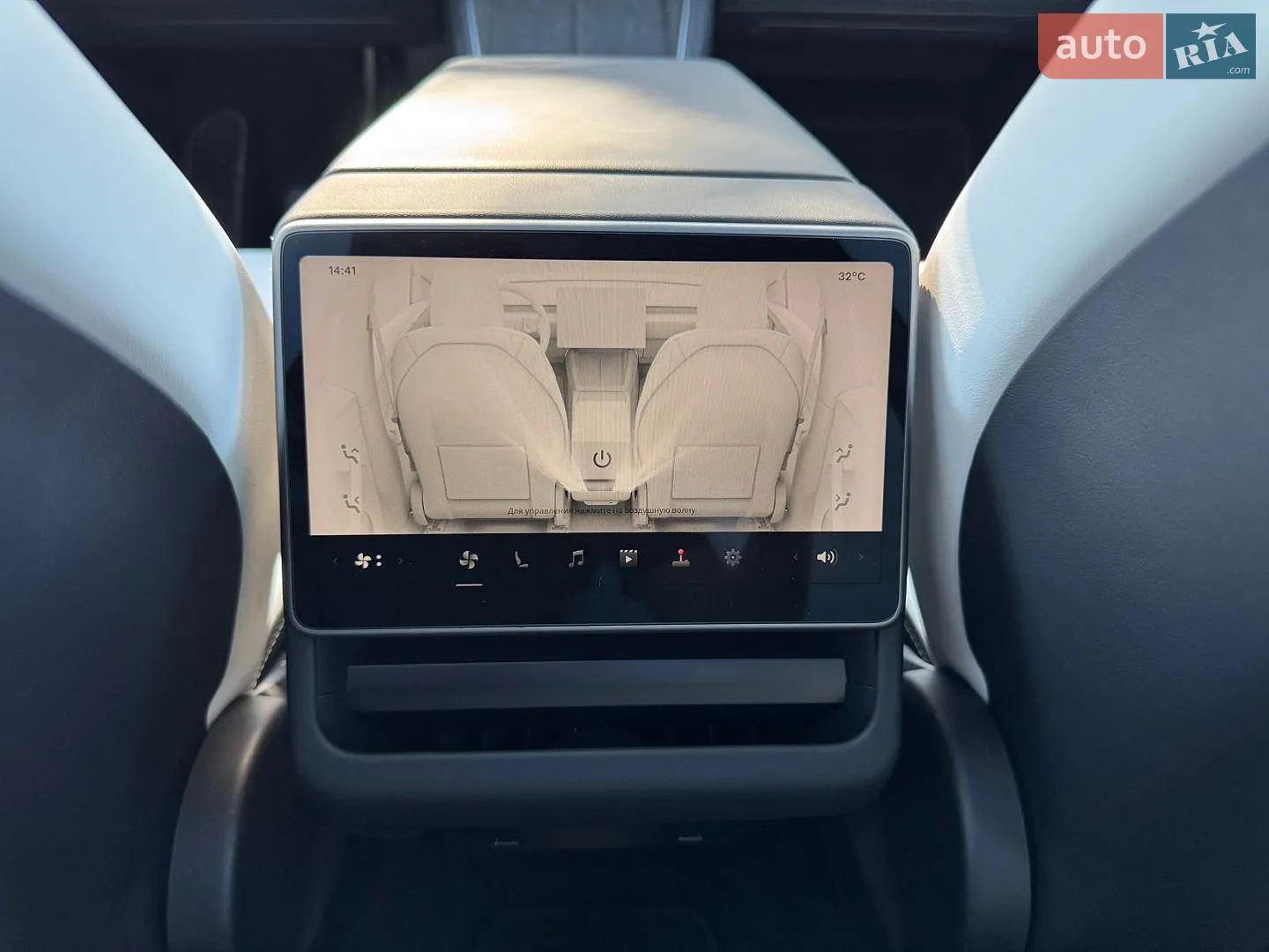 2025 Tesla Model Y - мініатюра 41