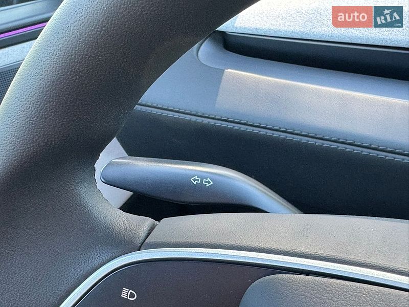 Позашляховик / Кросовер Tesla Model Y 2025 в Дніпрі