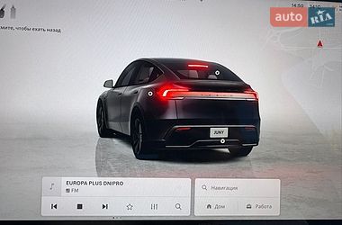 Позашляховик / Кросовер Tesla Model Y 2025 в Дніпрі