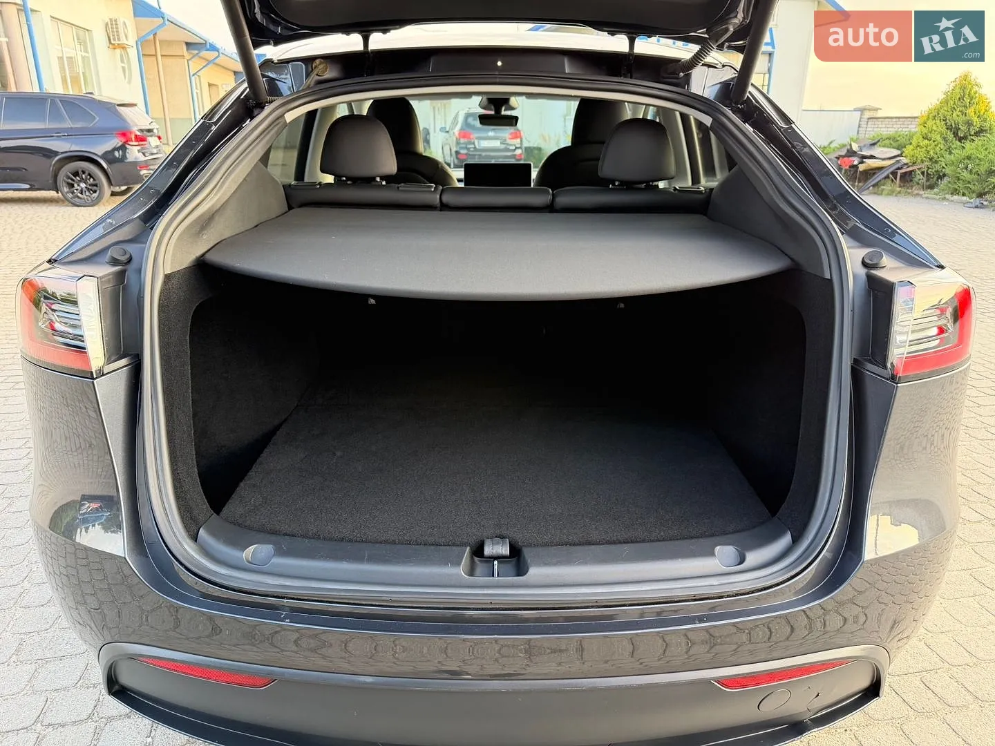 2024 Tesla Model Y - мініатюра 16