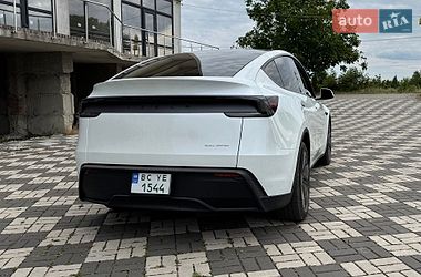 Внедорожник / Кроссовер Tesla Model Y 2025 в Львове
