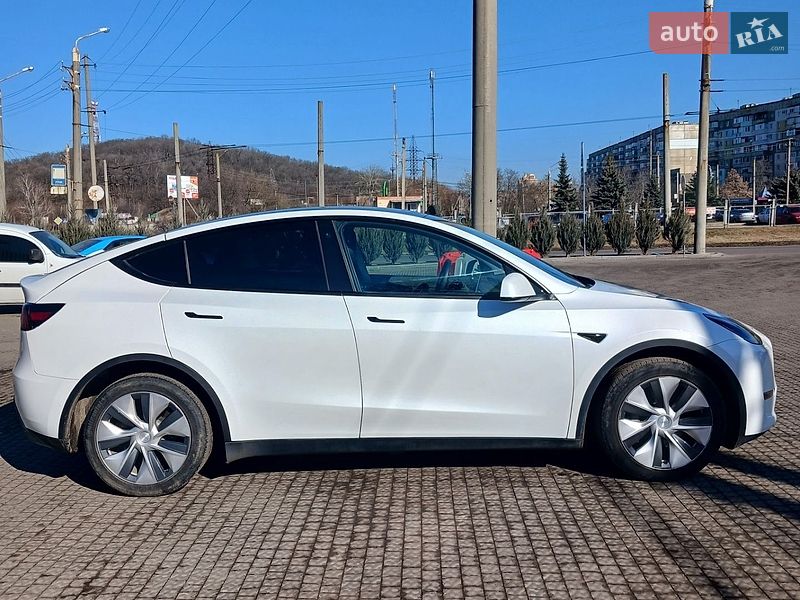 Внедорожник / Кроссовер Tesla Model Y 2022 в Полтаве
