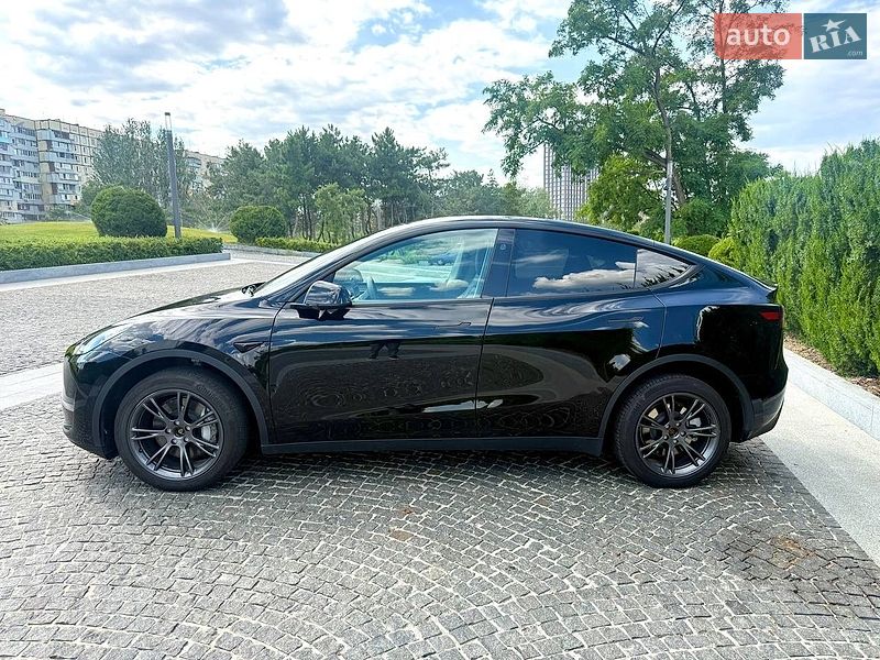 Внедорожник / Кроссовер Tesla Model Y 2024 в Днепре фото 7 Внедорожник / Кроссовер Tesla Model Y 2024 в Днепре