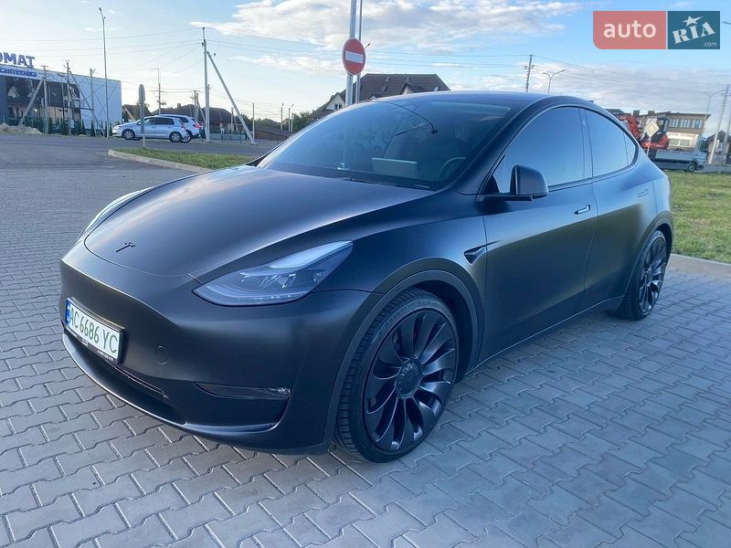Позашляховик / Кросовер Tesla Model Y 2023 в Луцьку