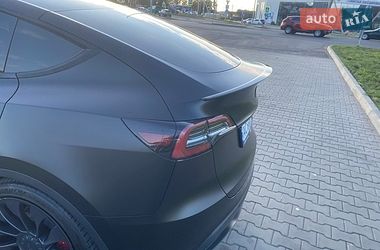 Позашляховик / Кросовер Tesla Model Y 2023 в Луцьку