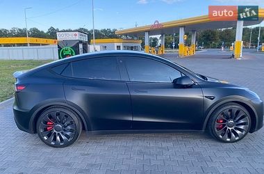 Позашляховик / Кросовер Tesla Model Y 2023 в Луцьку