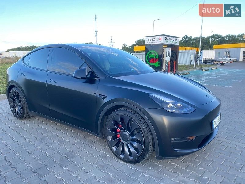 Позашляховик / Кросовер Tesla Model Y 2023 в Луцьку