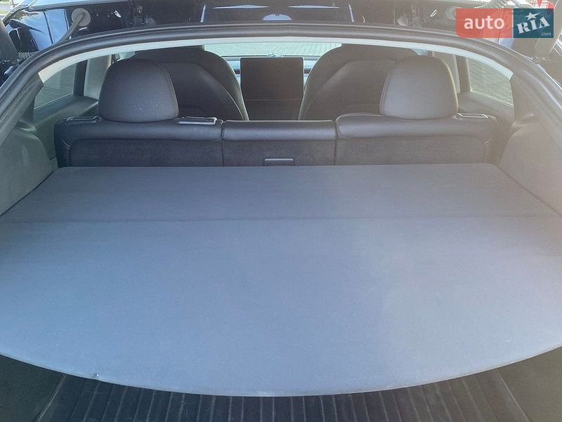 Позашляховик / Кросовер Tesla Model Y 2023 в Луцьку