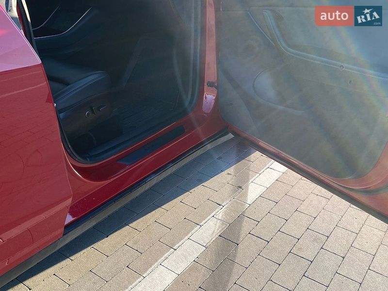 Позашляховик / Кросовер Tesla Model Y 2020 в Умані