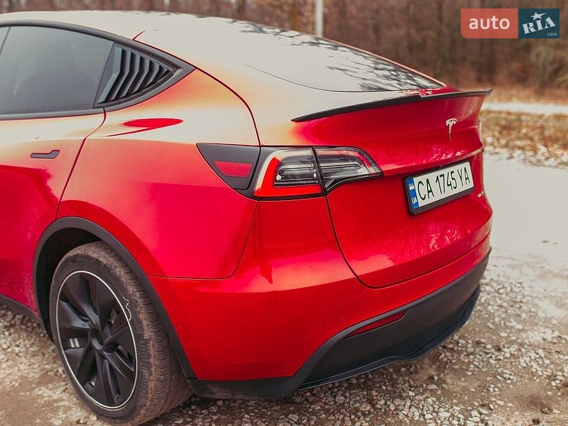 Позашляховик / Кросовер Tesla Model Y 2020 в Умані