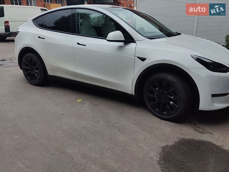 Внедорожник / Кроссовер Tesla Model Y 2022 в Кривом Роге фото 3 Внедорожник / Кроссовер Tesla Model Y 2022 в Кривом Роге