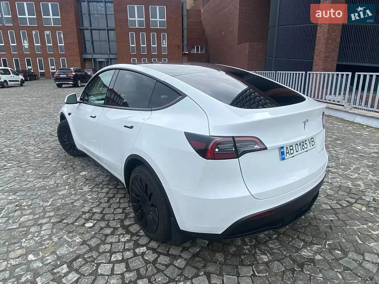 2021 Tesla Model Y - мініатюра 5