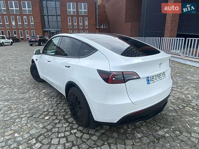 Внедорожник / Кроссовер Tesla Model Y 2021 в Днепре