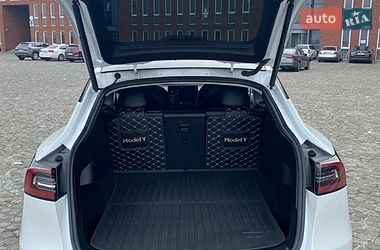Позашляховик / Кросовер Tesla Model Y 2021 в Дніпрі