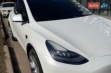 Позашляховик / Кросовер Tesla Model Y 2021 в Івано-Франківську