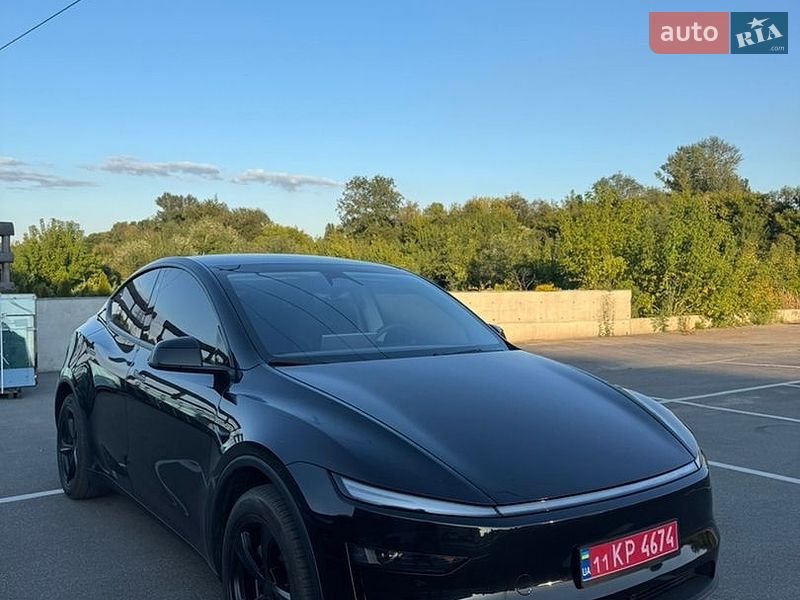 Внедорожник / Кроссовер Tesla Model Y 2025 в Ирпене
