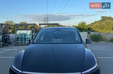 Внедорожник / Кроссовер Tesla Model Y 2025 в Ирпене