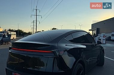 Внедорожник / Кроссовер Tesla Model Y 2025 в Ирпене