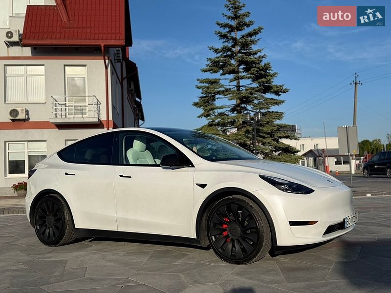 Внедорожник / Кроссовер Tesla Model Y 2022 в Городке