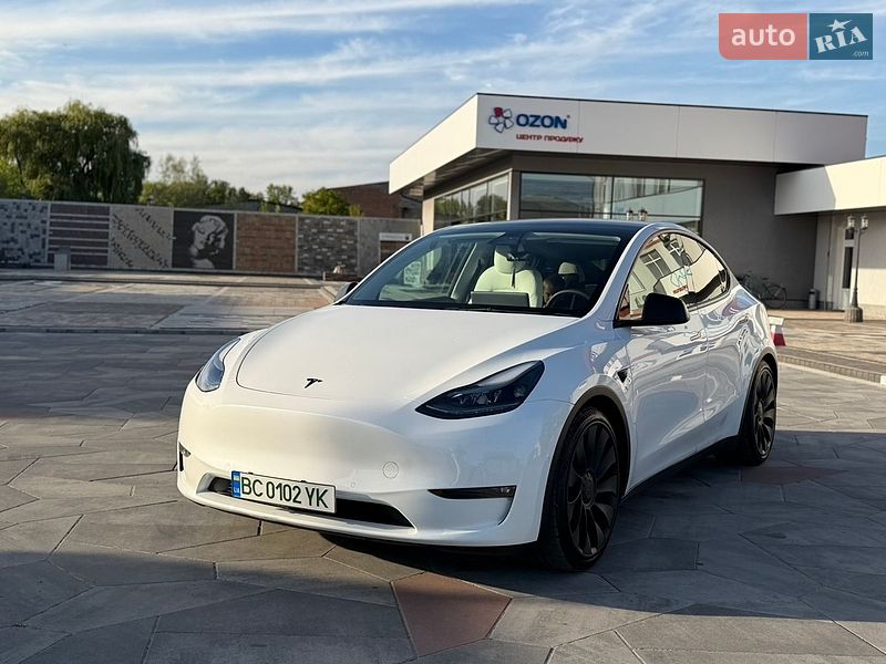 Внедорожник / Кроссовер Tesla Model Y 2022 в Городке