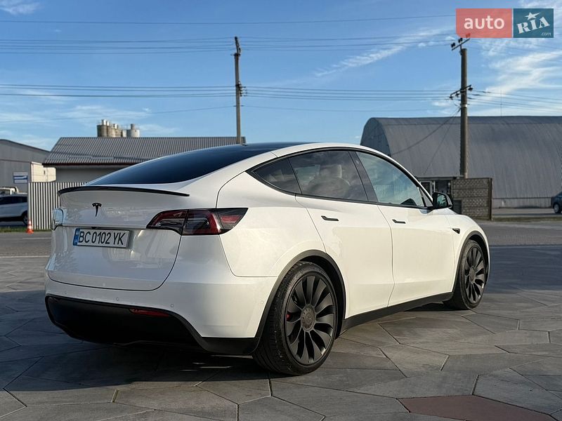 Внедорожник / Кроссовер Tesla Model Y 2022 в Городке