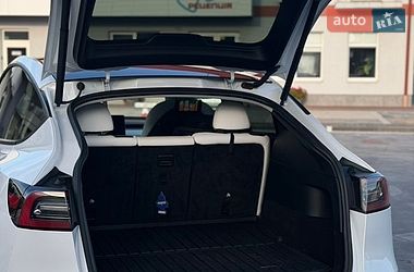Внедорожник / Кроссовер Tesla Model Y 2022 в Городке