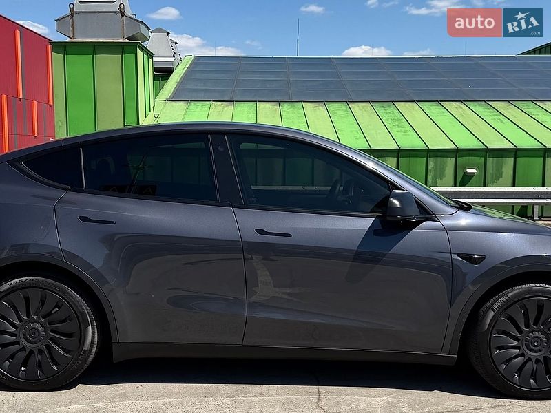Позашляховик / Кросовер Tesla Model Y 2021 в Києві фото 4 Позашляховик / Кросовер Tesla Model Y 2021 в Києві