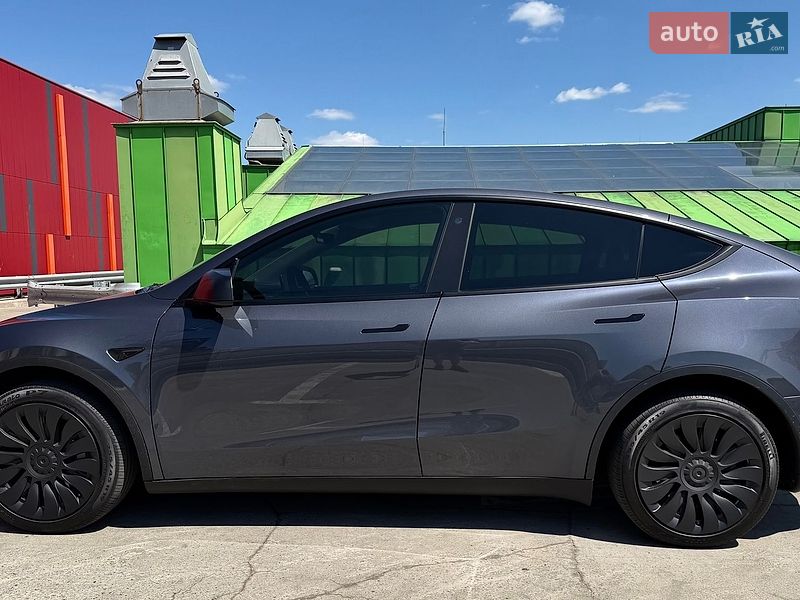 Позашляховик / Кросовер Tesla Model Y 2021 в Києві фото 7 Позашляховик / Кросовер Tesla Model Y 2021 в Києві