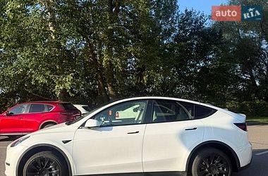 Внедорожник / Кроссовер Tesla Model Y 2023 в Киеве