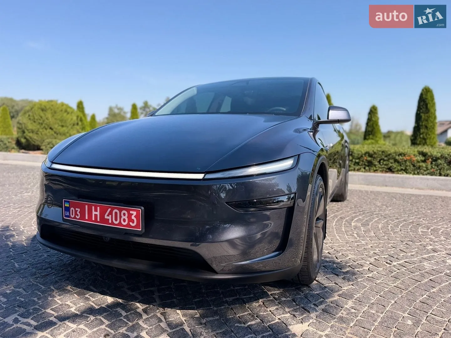2025 Tesla Model Y - мініатюра 2