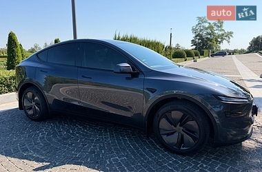 Позашляховик / Кросовер Tesla Model Y 2025 в Дніпрі