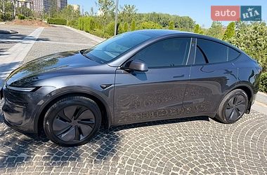 Позашляховик / Кросовер Tesla Model Y 2025 в Дніпрі