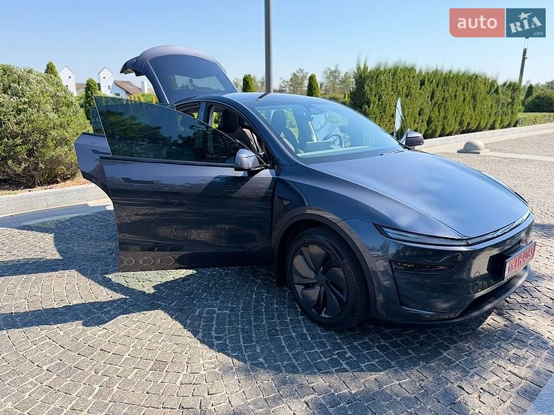 Позашляховик / Кросовер Tesla Model Y 2025 в Дніпрі