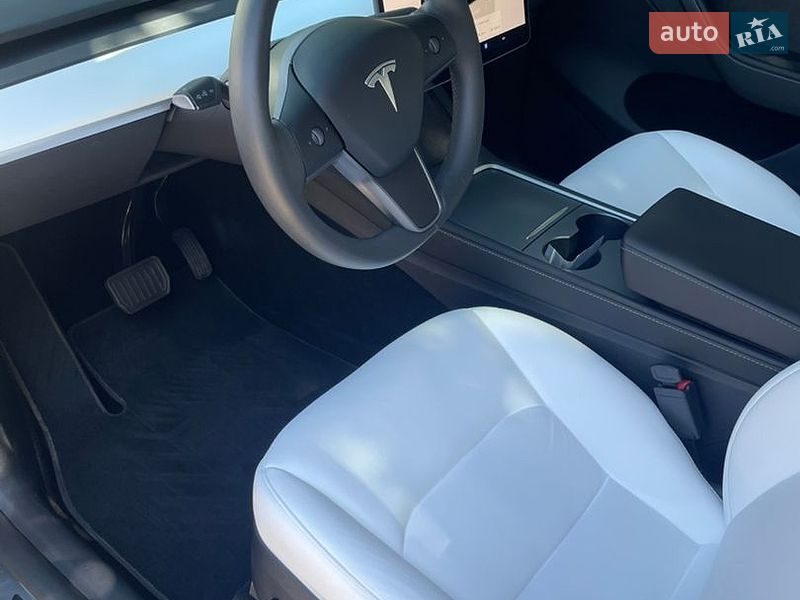 Позашляховик / Кросовер Tesla Model Y 2024 в Житомирі