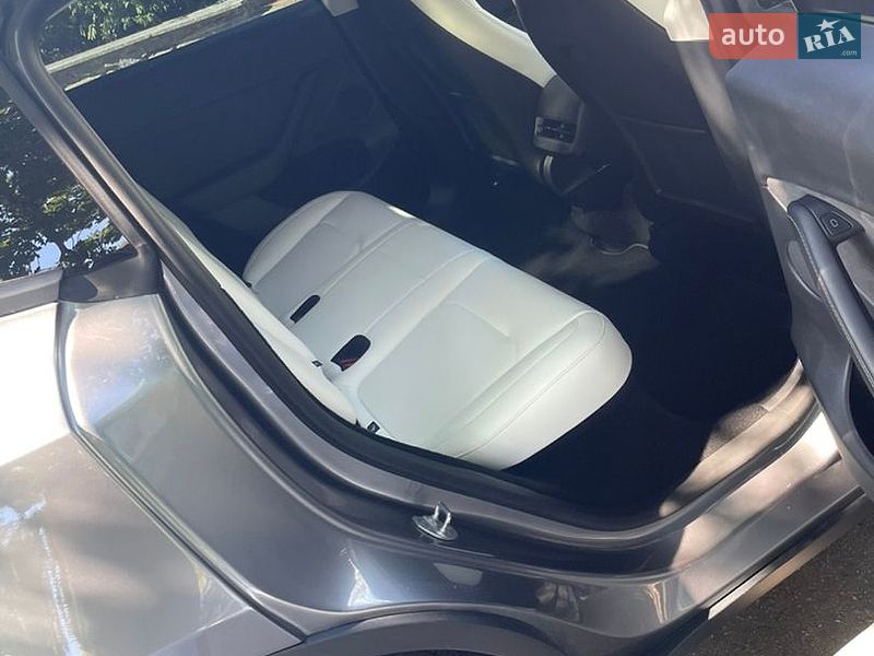Позашляховик / Кросовер Tesla Model Y 2024 в Житомирі