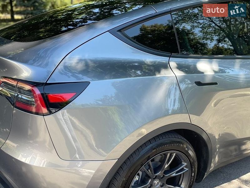 Позашляховик / Кросовер Tesla Model Y 2024 в Житомирі