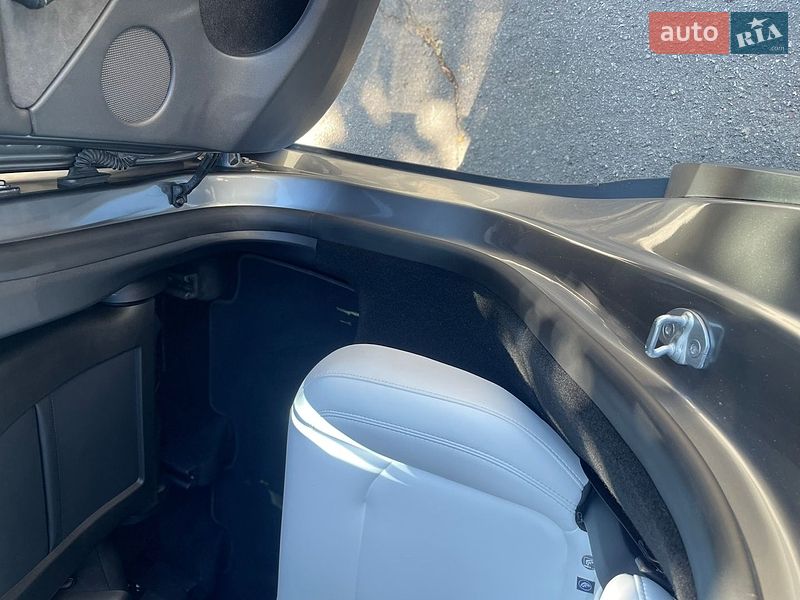 Позашляховик / Кросовер Tesla Model Y 2024 в Житомирі