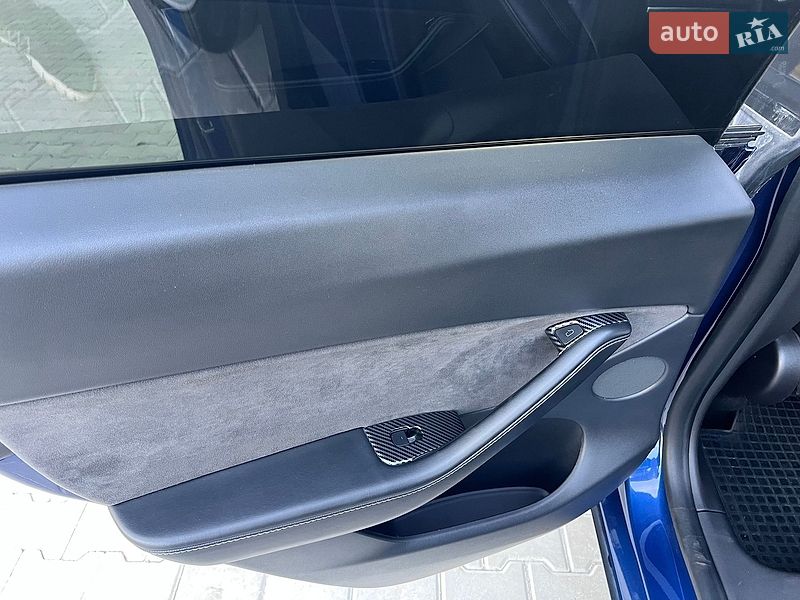 Внедорожник / Кроссовер Tesla Model Y 2021 в Кременце